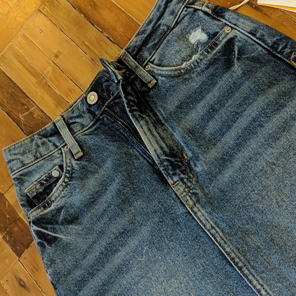 H&M High Rise denim skirt - Picture 2 of 6